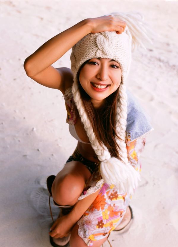 Okubo Mariko "Hôn tôi nhẹ nhàng" [Image.tv]