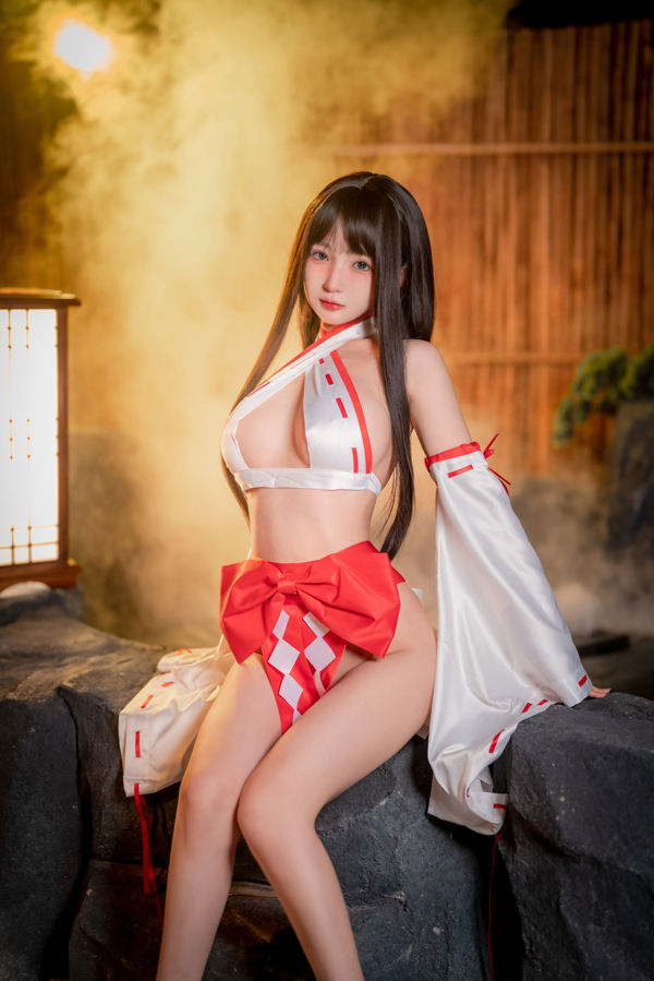 [Kesejahteraan COS] Sakurai Ningning - Miko Murni