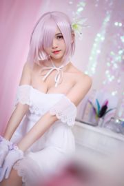 인기 Coser Eel Fei Er "Ma Xiu White Dress"