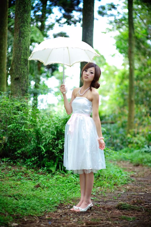Pemotretan luar ruangan Kashiwa MM / Mikako "White Waltz + Black Obsession"